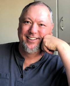 Bathroom mirror selfie, 2018