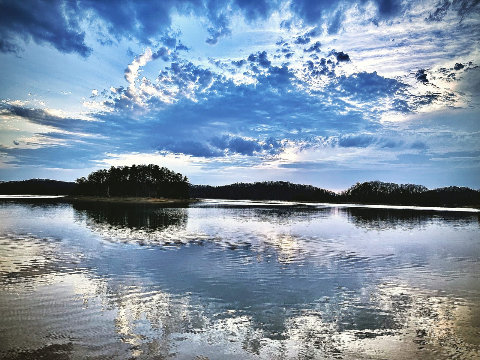Little Oak Campground, Holston Lake. 6 April 22.